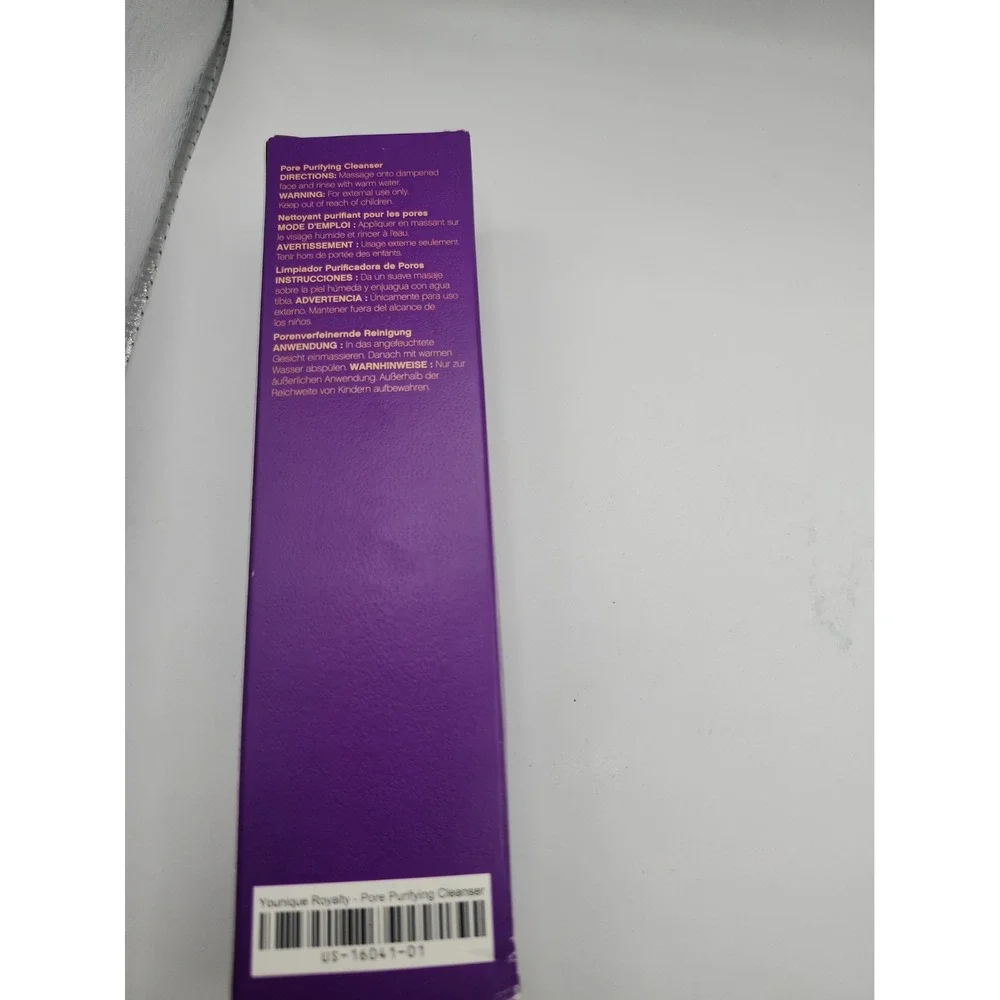 Younique Royalty Moisture Boosting Pore Purifying Cleanser 100ml 3.3 oz Sealed